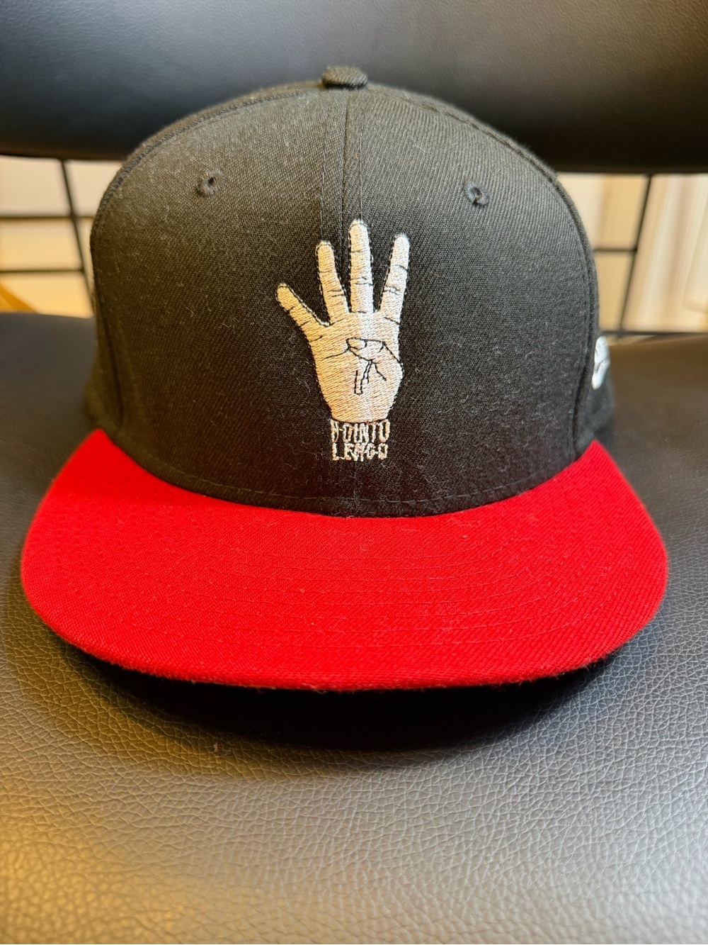 New Era 9Fifty Pointo Leifgo Snapback Hat